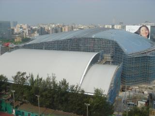 業主：台北小巨蛋
工程：屋面鈦金屬板鋪設
採用：鋁合金、金屬板、岩棉